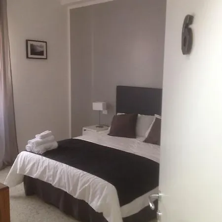 بيت ضيافة Centro206 *